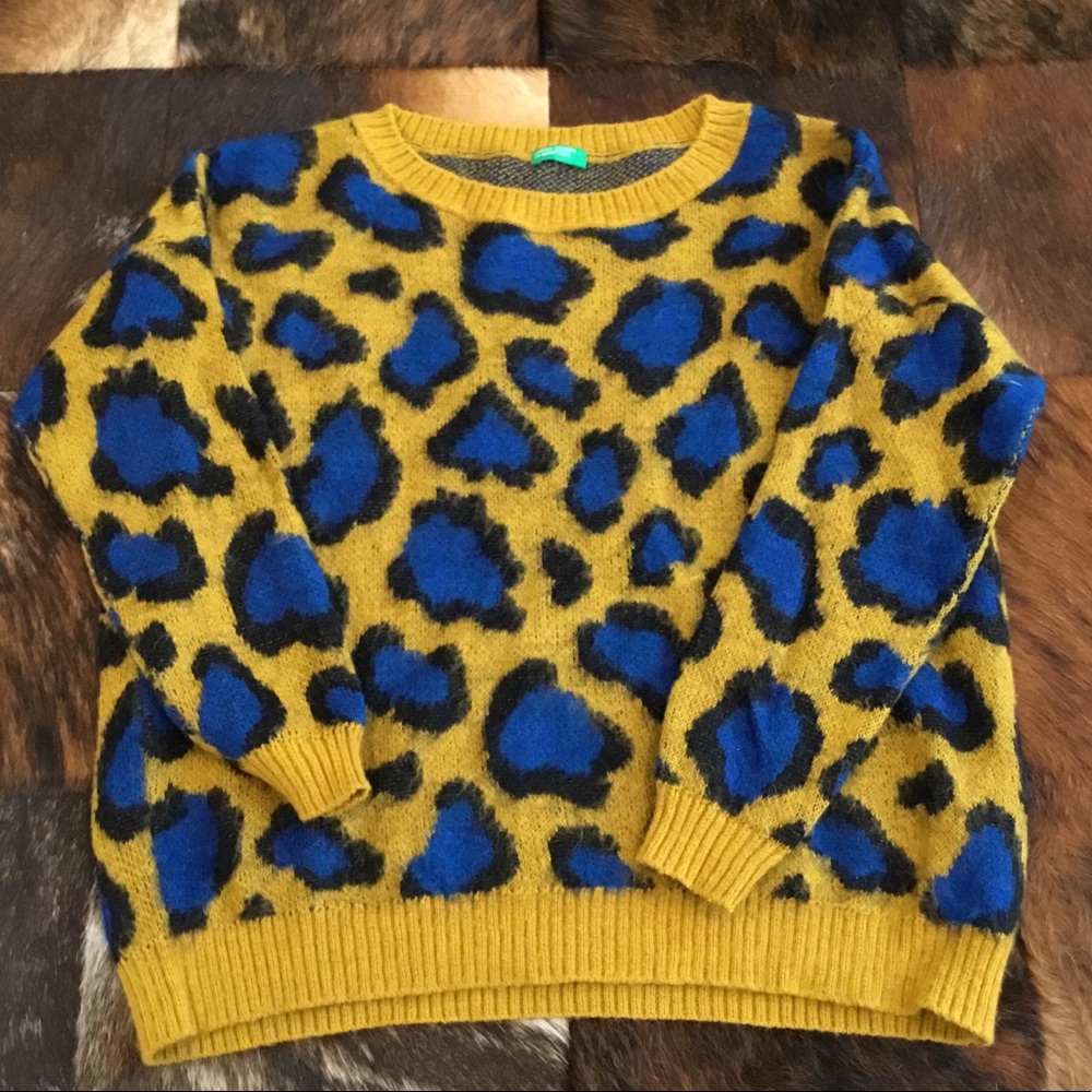 United Colors of Benetton Leopard Pattern Sweater - Picture 1 of 5